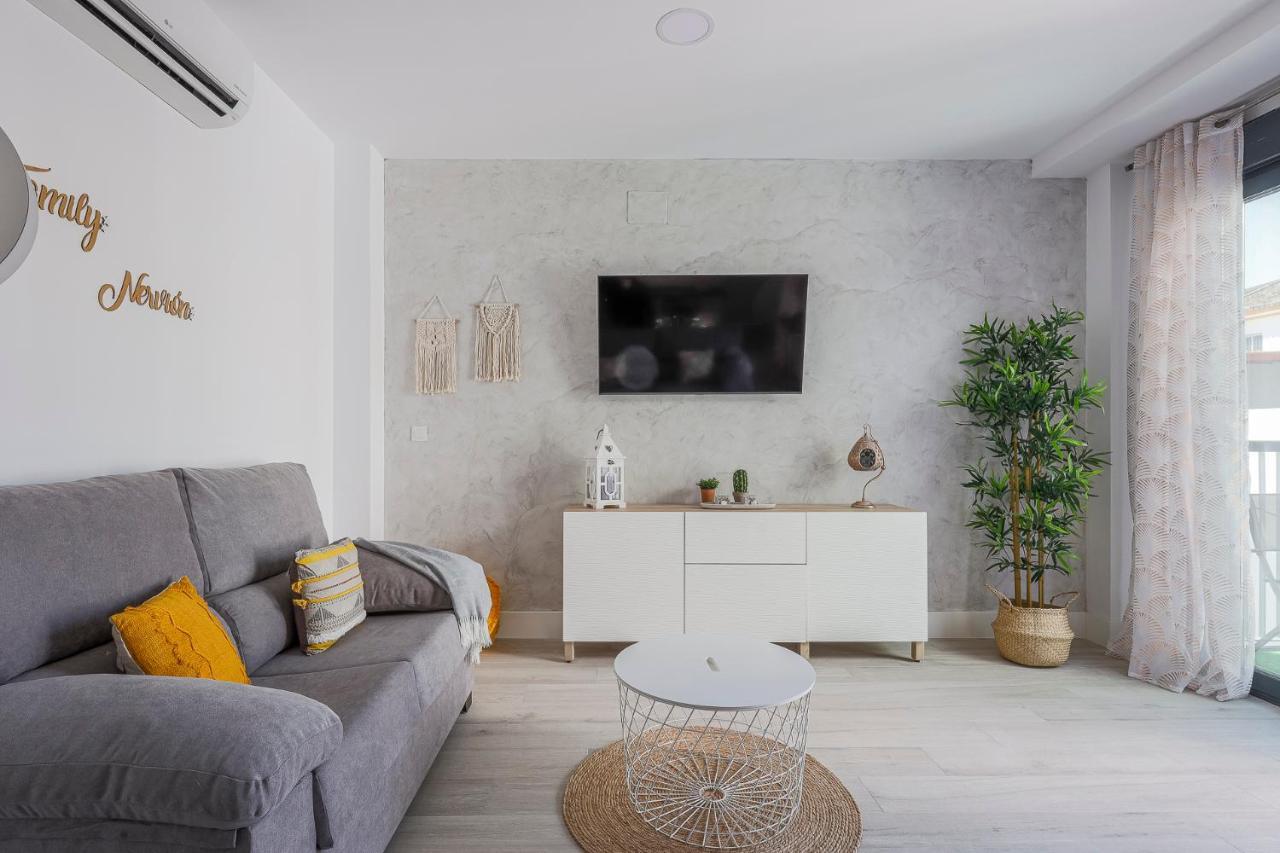 Family Home Suits Encantos De Sevilla Εξωτερικό φωτογραφία